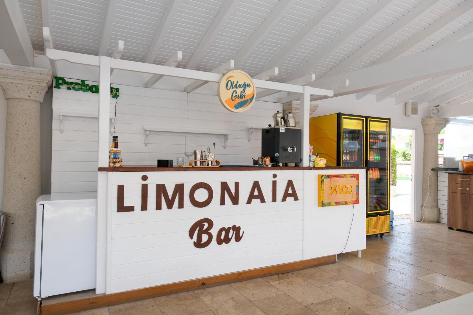 Alacati Limonaia Hotel Экстерьер фото