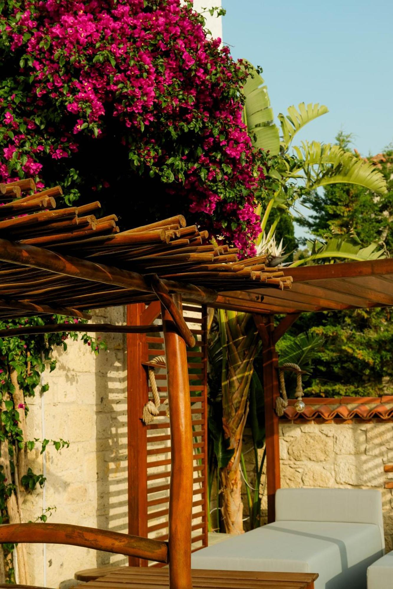 Alacati Limonaia Hotel Экстерьер фото